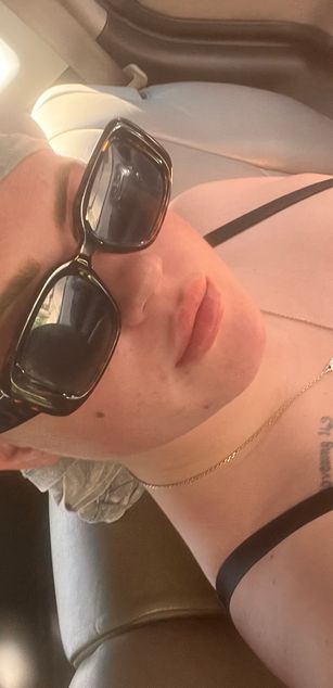 Model - ElseaBloom blowjob