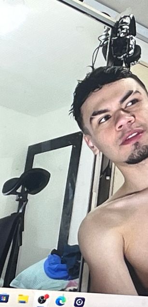 Model - Ryan695 smoke