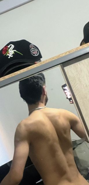 Model - Ryan695 smoke