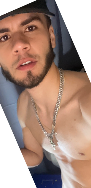 Model - Ryan695 smoke