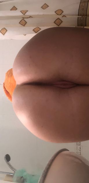 Model - ElseaBloom blowjob