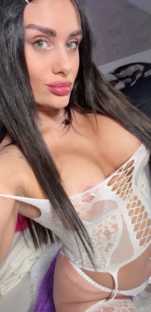 Model - Alexa fetish