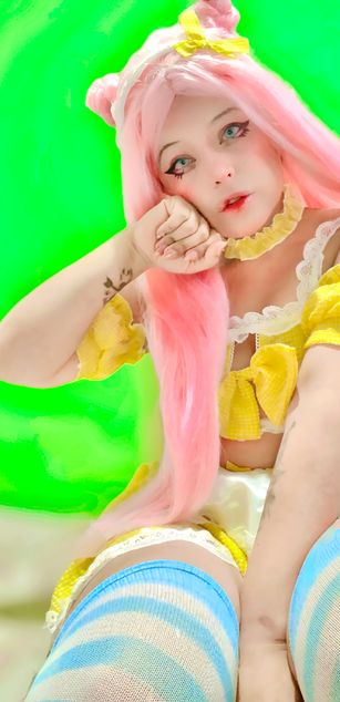 Model - ariakyubi petite