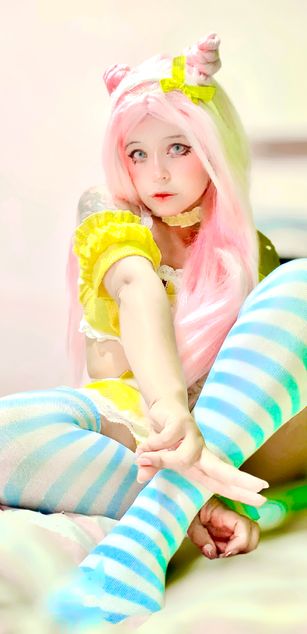 Model - ariakyubi petite