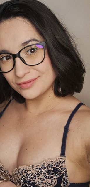 Model - PinkNextDoor heels