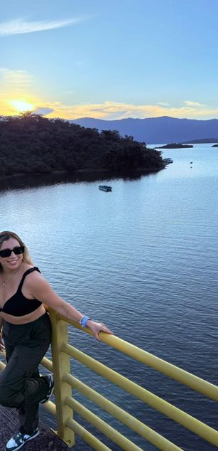 Model - KylieGretchen deepthroat