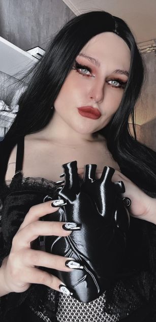 Model - Wounded_Goddess fastresponse