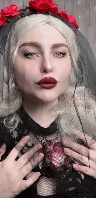 Model - Wounded_Goddess fastresponse