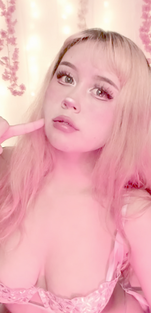 Model - Aissen Star dirtytalk