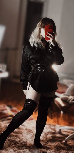 Model - Wounded_Goddess JOI