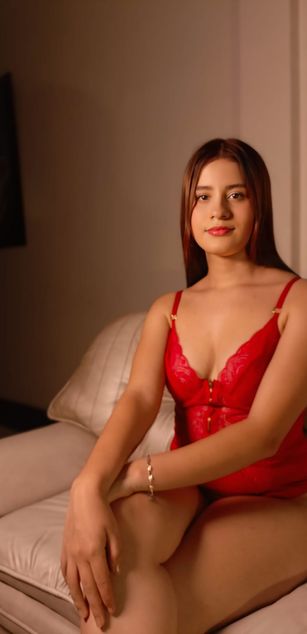 Model - Lolita Fox JOI