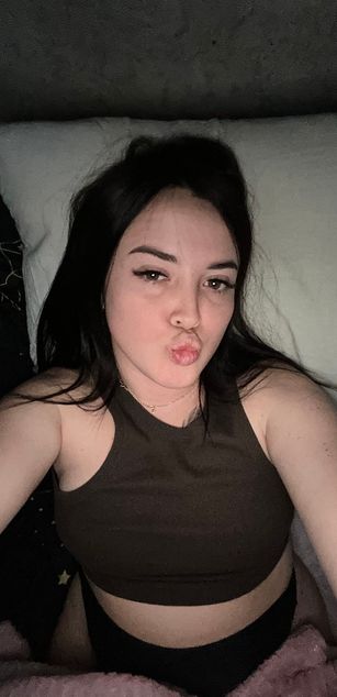 Model - Olechka deepthroat