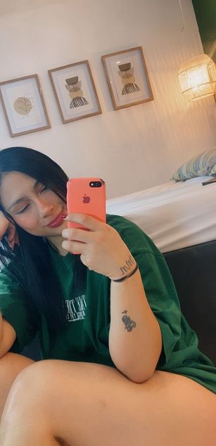 Model - Cata scott deepthroat