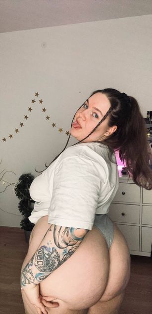 Model - Tina roleplay