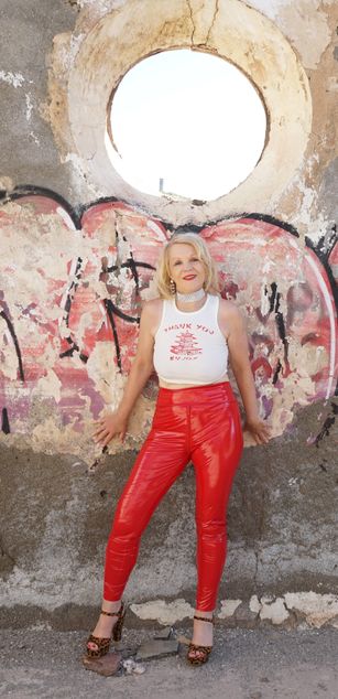 Model - AmieisHotx Piercing