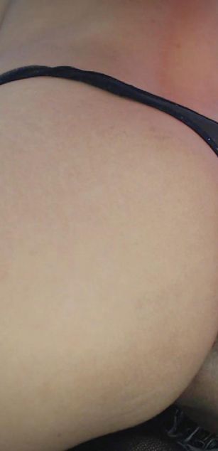 Model - Lola Gibson lesbian