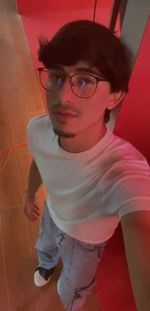 Model - JustMike ass