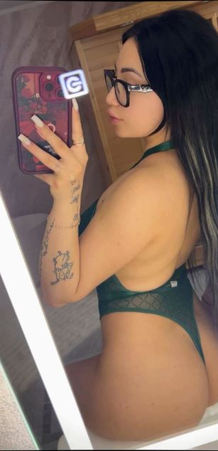 Model - LisaRae fetish