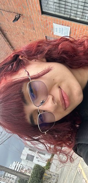 Model - Alynn_Bri feet