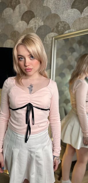 Model - Cassie Blondie dirtytalk