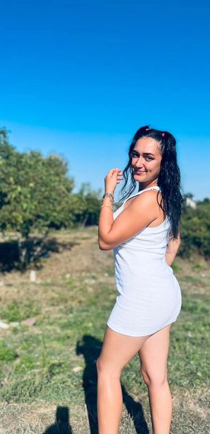 Model - CassiaTrace lips