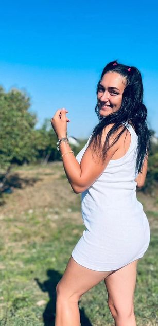 Model - CassiaTrace lips