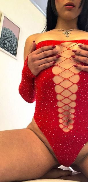 Model - Cata scott deepthroat