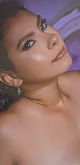 Model - Conny deepthroat