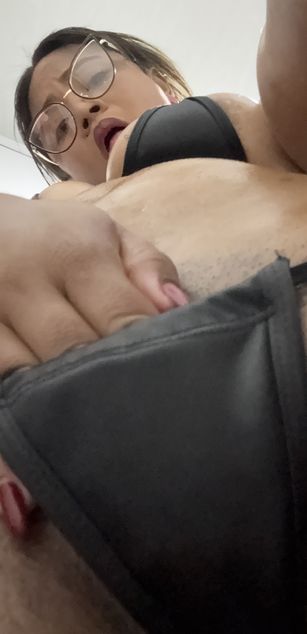 Model - Alicia deepthroat