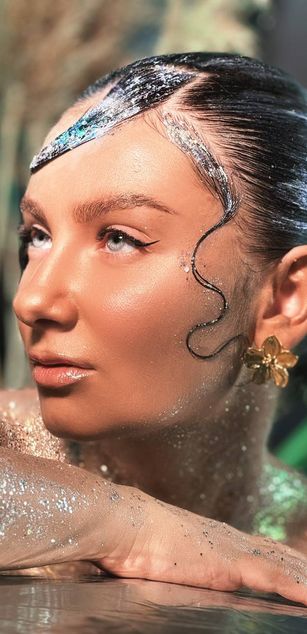 Model - Nicolleta sex