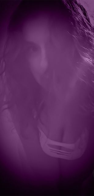 Model - Katriana Shade milf