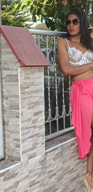 Model - KimSanderss deepthroat