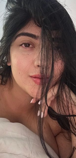 Model - Jas Yordanov deepthroat