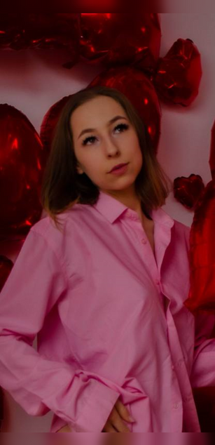 Model - Luna222 preetygirl