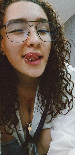 Model - RubyDevineh blowjob