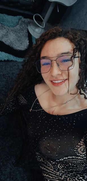 Model - RubyDevineh blowjob