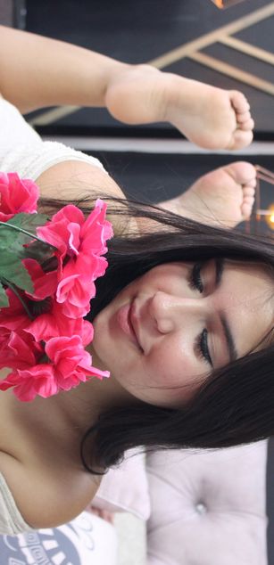 Model - CristalAngell bigtits