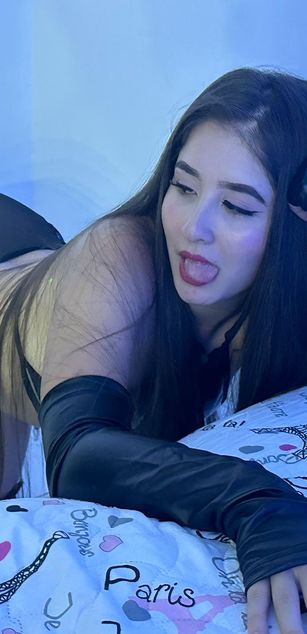 Model - dulcekym bigass