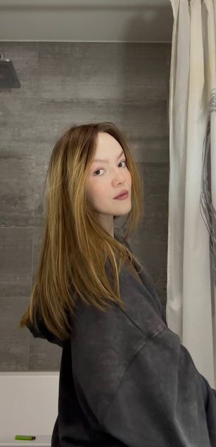 Model - SunFlowerHoney hairy