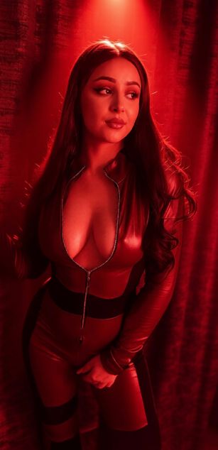 Model - wickeddenise cei