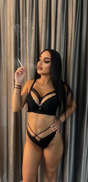 Model - EmmaLuna roleplay