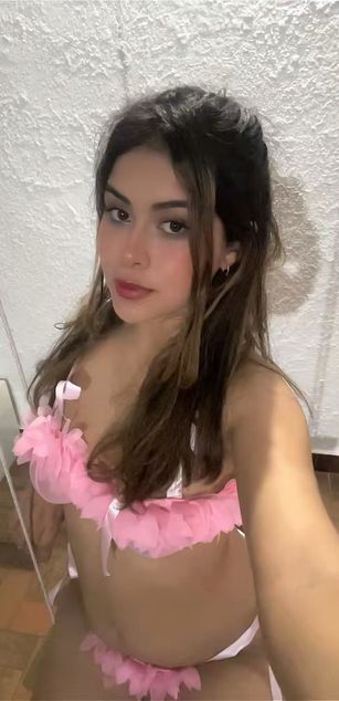 Model - DANI blowjob