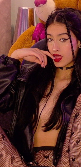 Model - Bella Vixeen roleplay