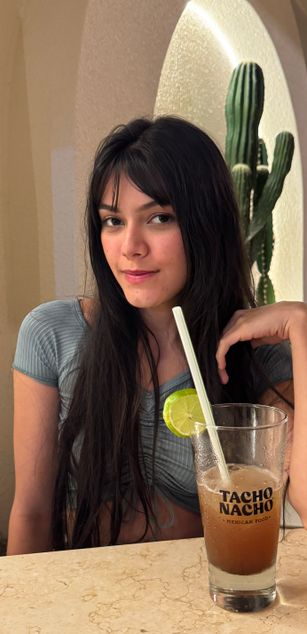 Model - Petite Masters deepthroat