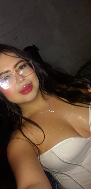 Model - Anahi Vega 18