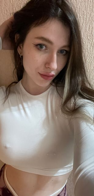 Model - MidnightBlossom bigboobs