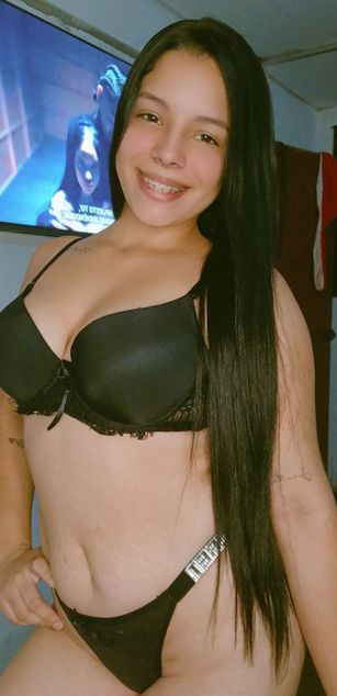 Model - Nathasha Angie blowjob