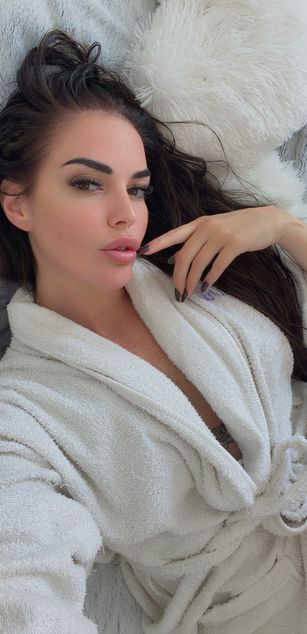 Model - Candy Crush naughty