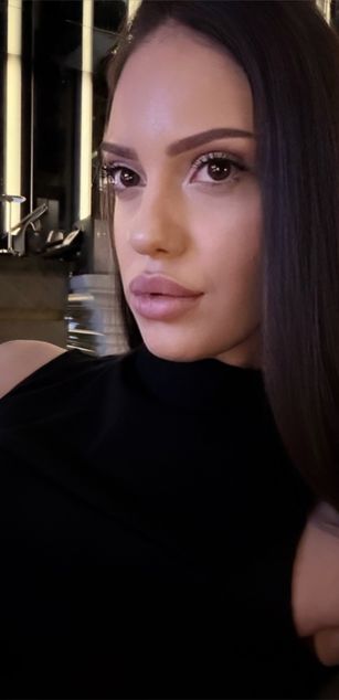 Model - Miss Pretty Face sexy