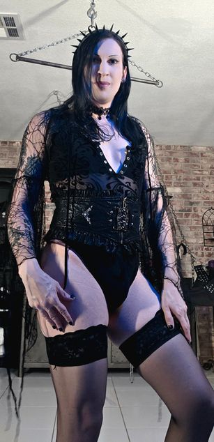 Model - Countess Lilith toys